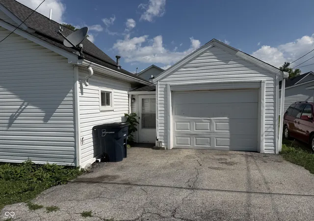 Homes for sale in Elwood, IN | 317 N 18Th St, Elwood, IN 46036 | MLS# 22110893