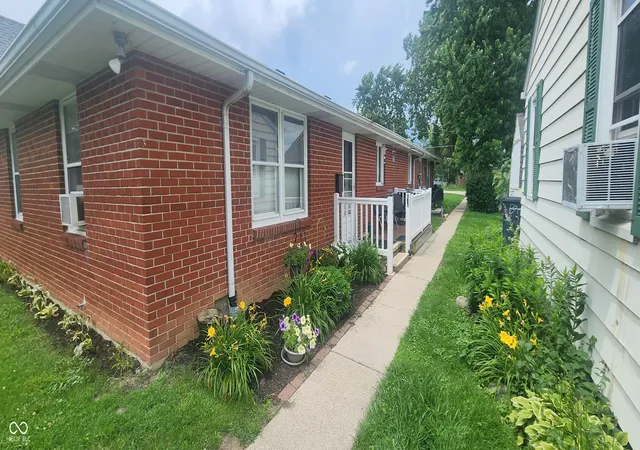 Photo 1 of Sale Pending at 1328 S G St, Elwood, IN 46036 | MLS# 22110894 | Listing updated on 2026-09-12