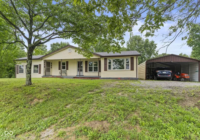 1st image of 4907 E Lovers Ln, Lexington, IN 47138 | MLS# 22110902