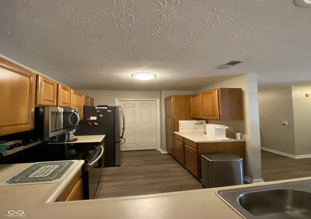 3rd image of 6519 Jade Stream Ct #104, Indianapolis, IN 46237 | MLS# 22110952