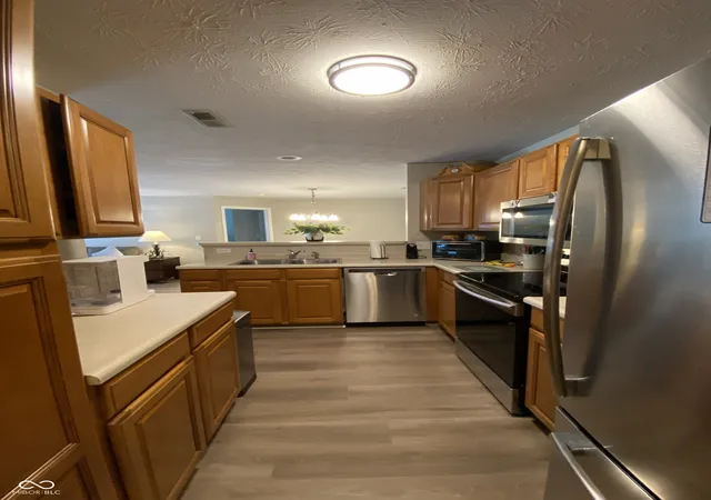 4th image of 6519 Jade Stream Ct #104, Indianapolis, IN 46237 | MLS# 22110952