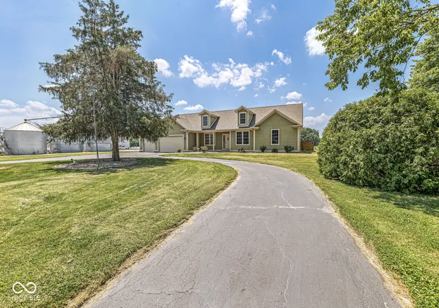 2nd image of 21263 Durbin Rd, Noblesville, IN 46060 | MLS# 22110962