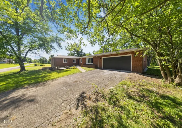 2nd image of 1204 Orchard, Covington, IN 47932 | MLS# 22110972