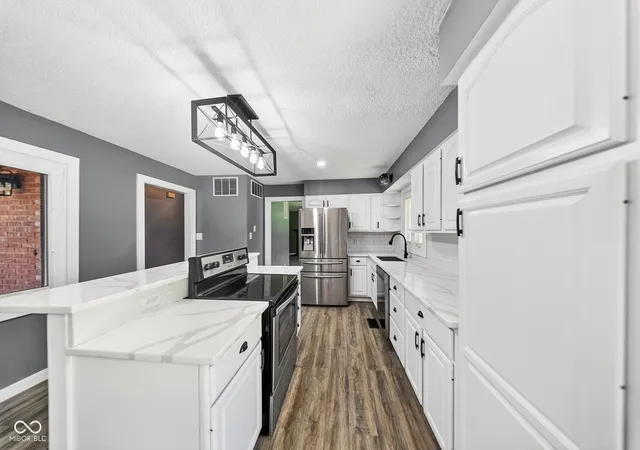 3rd image of 1204 Orchard, Covington, IN 47932 | MLS# 22110972