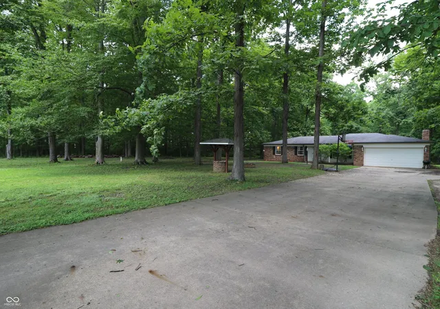 Homes for sale in Crawfordsville, IN | 3020 W Offield Monument Rd, Crawfordsville, IN 47933 | MLS# 22110974