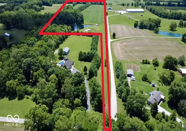 Homes for sale in Roachdale, IN | 830 W County Road 1000 N, Roachdale, IN 46172 | MLS# 22110989