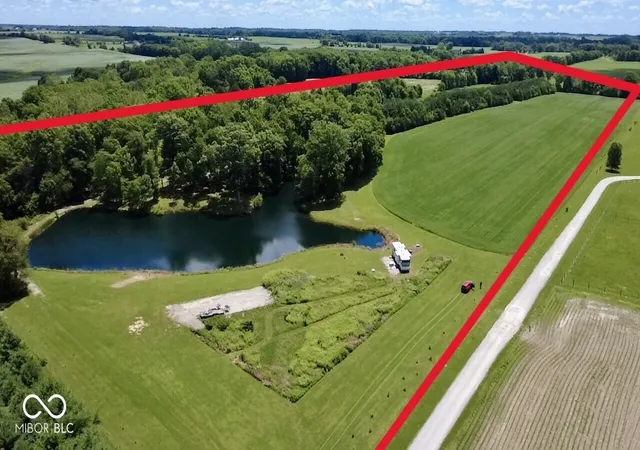 Homes for sale in Roachdale, IN | 830 W County Road 1000 N, Roachdale, IN 46172 | MLS# 22110989