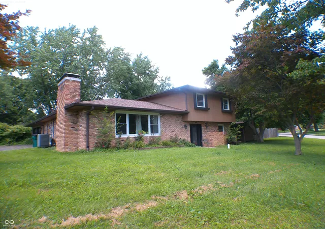 1st image of 1120 Hillview Dr, Franklin, IN 46131 | MLS# 22110993