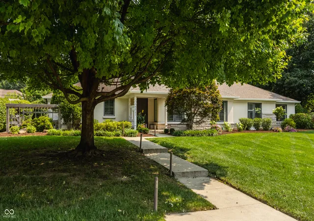 2nd image of 6845 N Delaware St, Indianapolis, IN 46220 | MLS# 22110997