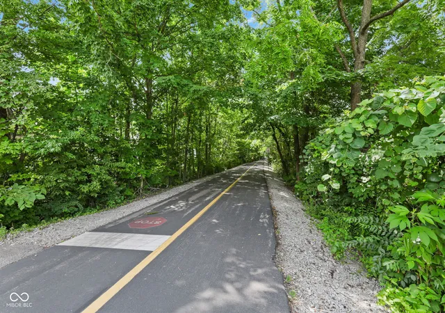 41st image of 735 Greenford Trl N, Carmel, IN 46032 | MLS# 22111003