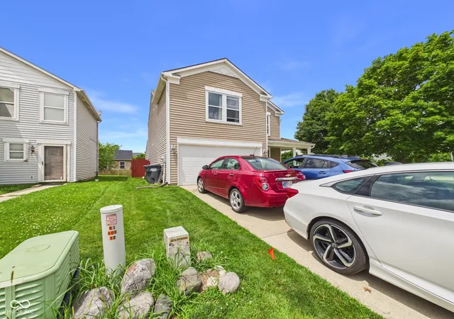 2nd image of 9542 W Constellation Dr, Pendleton, IN 46064 | MLS# 22111006