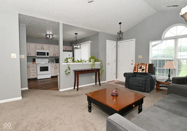 4th image of 6022 Wildcat Dr, Indianapolis, IN 46203 | MLS# 22111008
