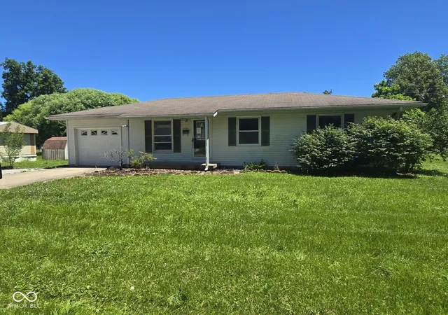 Homes for sale in Jasonville, IN | 620 S Roosevelt St, Jasonville, IN 47438 | MLS# 22111009