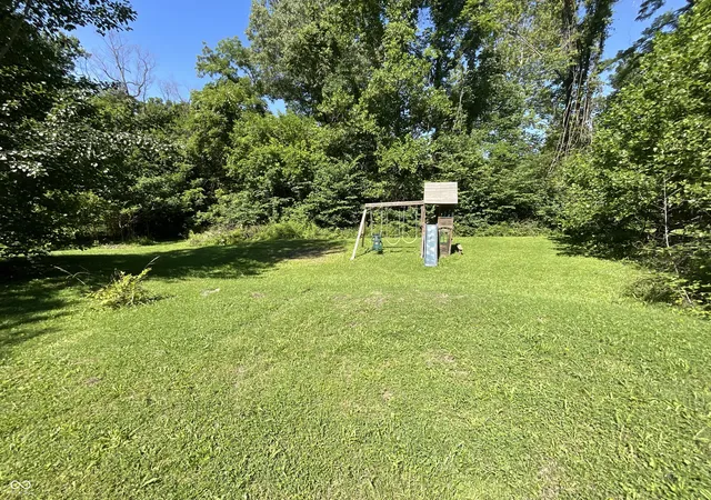 5th image of 1526 Freeman Rd, Spencer, IN 47460 | MLS# 22111018