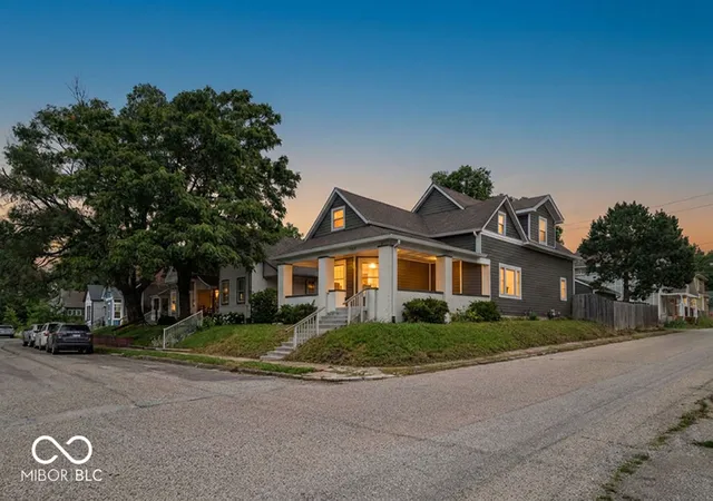 Photo 4 of Single family home for sale at 1101 Larch St, Indianapolis, IN 46201 | MLS# 22111019 | Listing updated on 2026-08-31