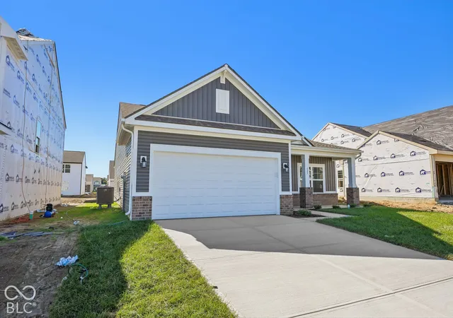 Photo 3 of Single family home for sale at 685 Braxton St, Trafalgar, IN 46181 | MLS# 22111024 | Listing updated on 2026-10-06