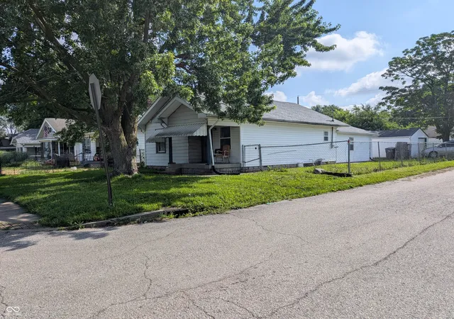 Photo 2 of Single family home for sale at 1501 N Denny St, Indianapolis, IN 46201 | MLS# 22111030 | Listing updated on 2026-08-12