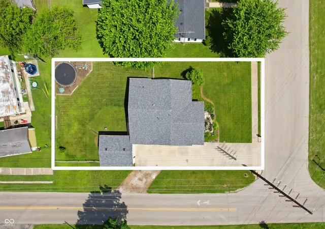 Homes for sale in New Castle, IN | 3049 Brentwood Rd, New Castle, IN 47362 | MLS# 22111055