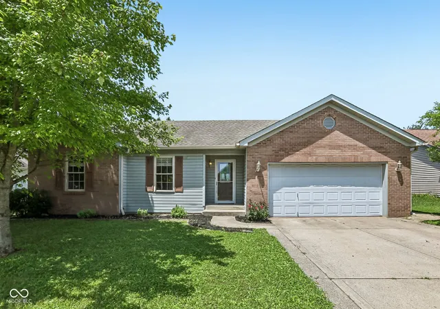 Homes for sale in Trafalgar, IN | 56 Clear Spring Ln, Trafalgar, IN 46181 | MLS# 22111057