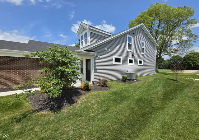 Photo 3 of Condo for sale at 6041 Bluecrest Dr, Indianapolis, IN 46234 | MLS# 22111059 | Listing updated on 2026-09-29