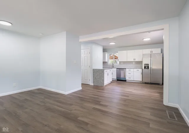 Photo 4 of Single family home for sale at 2643 Eagledale Dr, Indianapolis, IN 46222 | MLS# 22111061 | Listing updated on 2026-09-19