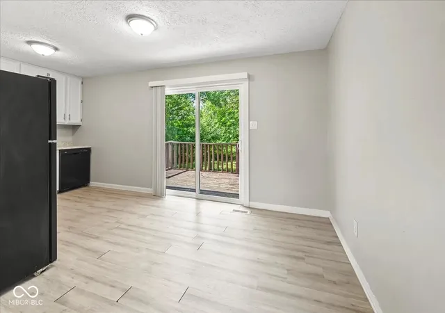 Photo 4 of Single family home for sale at 9408 Big Ben Cir, Indianapolis, IN 46235 | MLS# 22111065 | Listing updated on 2026-10-12