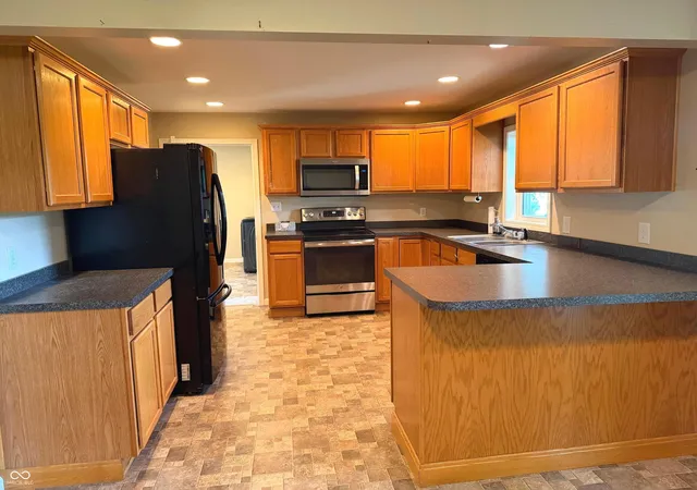 2nd image of 207 N Market St, Rockville, IN 47872 | MLS# 22111079