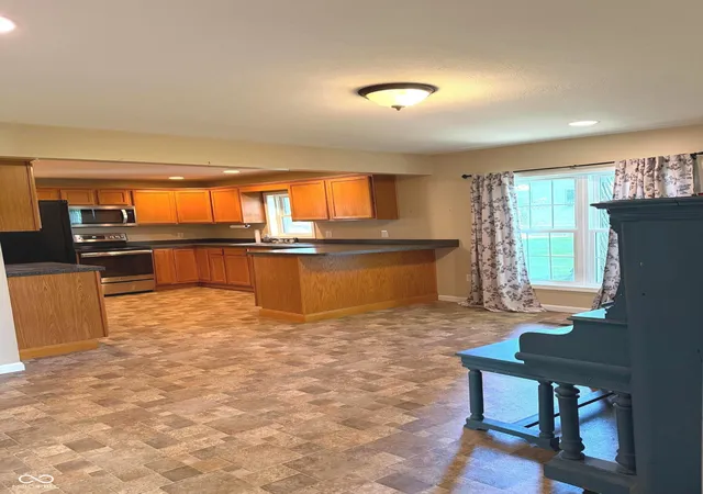 4th image of 207 N Market St, Rockville, IN 47872 | MLS# 22111079