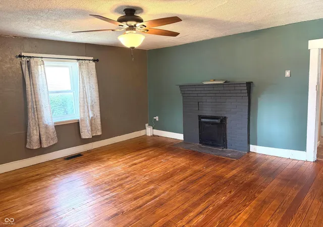 5th image of 207 N Market St, Rockville, IN 47872 | MLS# 22111079