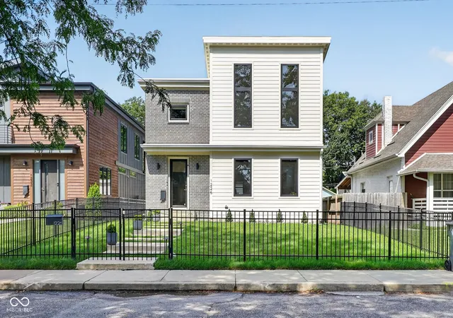Photo 2 of Sale Pending at 1226 N Beville Ave, Indianapolis, IN 46201 | MLS# 22111085 | Listing updated on 2026-08-28