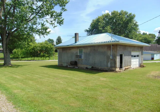 1st image of 121 S Lebanon St, Jamestown, IN 46147 | MLS# 22111094