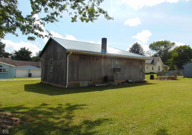 2nd image of 121 S Lebanon St, Jamestown, IN 46147 | MLS# 22111094