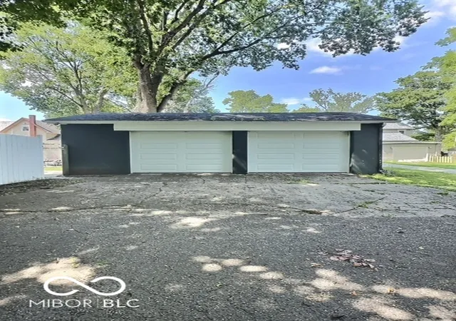 Homes for sale in Knightstown, IN | 117 S Washington St, Knightstown, IN 46148 | MLS# 22111098
