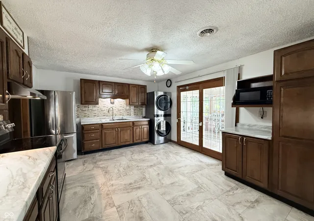 5th image of 323 Fairlane Dr, Crawfordsville, IN 47933 | MLS# 22111099