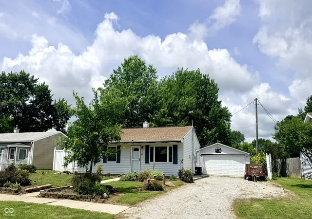 41st image of 323 Fairlane Dr, Crawfordsville, IN 47933 | MLS# 22111099