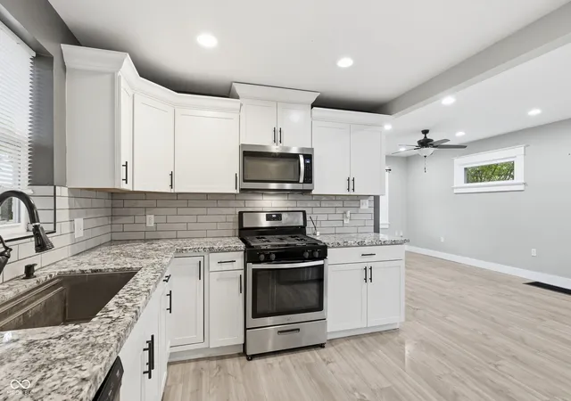 Photo 4 of Single family home for sale at 247 N Oakland Ave, Indianapolis, IN 46201 | MLS# 22111104 | Listing updated on 2026-10-07