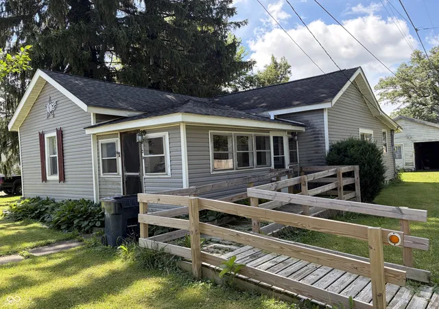 1st image of 403 E Broad St, Spiceland, IN 47385 | MLS# 22111157