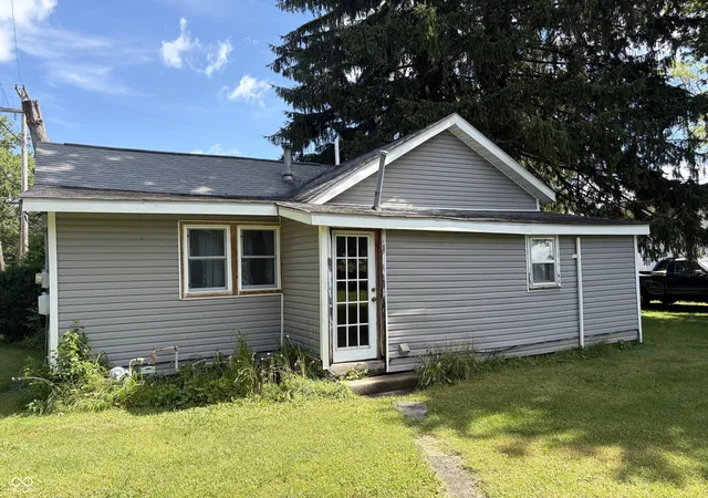 2nd image of 403 E Broad St, Spiceland, IN 47385 | MLS# 22111157