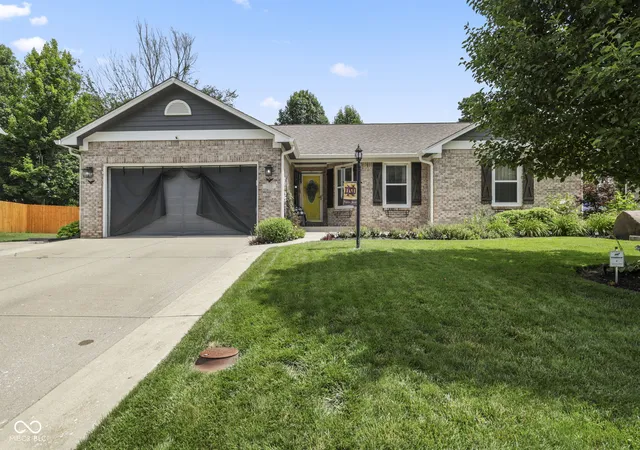 Photo 1 of Single family home for sale at 1223 Stave Oak Ct, Beech Grove, IN 46107 | MLS# 22111172 | Listing updated on 2026-08-20