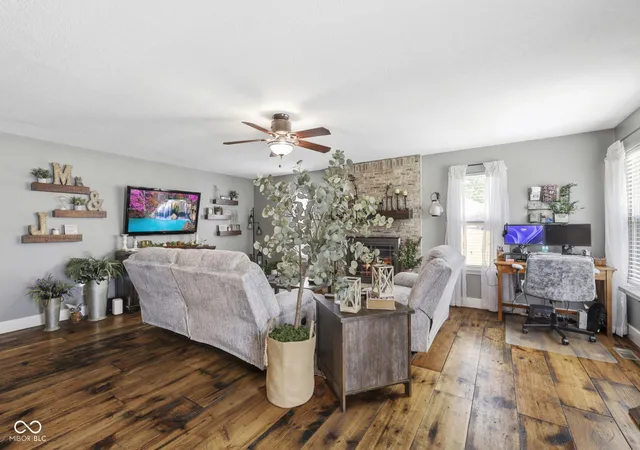 Single family home for sale at 1223 Stave Oak Ct, Beech Grove, IN 46107 | MLS# 22111172 | Listing updated on 2026-10-02