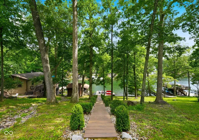 Photo 3 of Single family home for sale at 7215 Lion Dr, Nineveh, IN 46164 | MLS# 22111182 | Listing updated on 2026-09-17