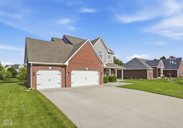 Homes for sale in Greenfield, IN | 1356 N Westminster Ct, Greenfield, IN 46140 | MLS# 22111191