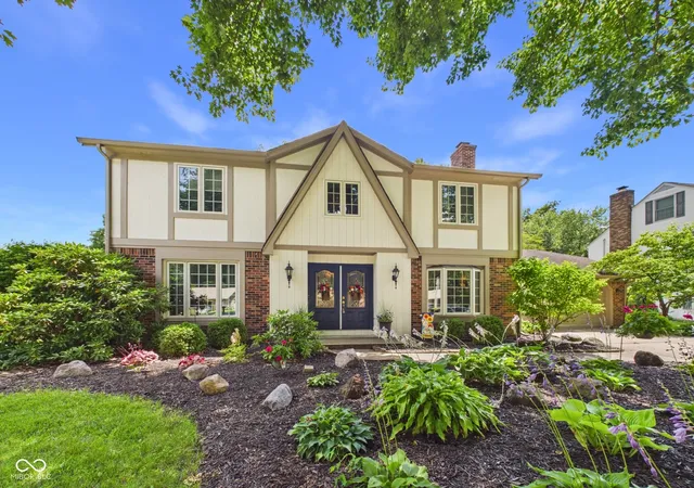 1st image of 1905 Woodview Ln, Anderson, IN 46011 | MLS# 22111201