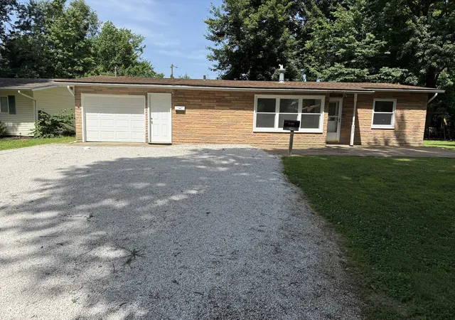 3rd image of 503 Edgewood Drs, Brazil, IN 47834 | MLS# 22111209