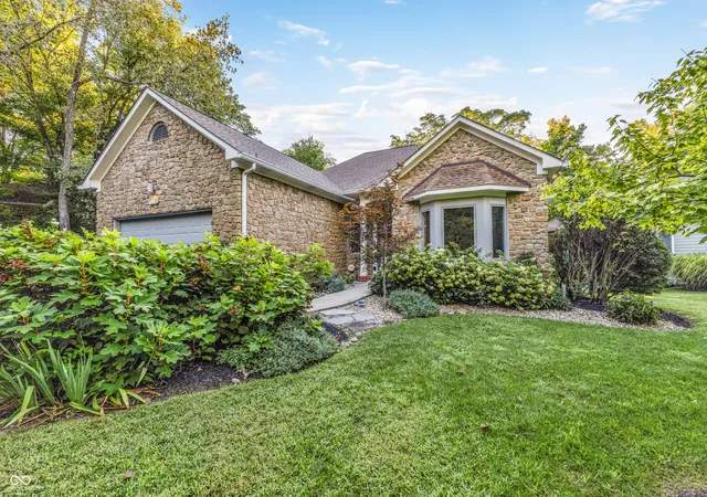 2nd image of 8069 Middle Bay Ln, Indianapolis, IN 46236 | MLS# 22111212