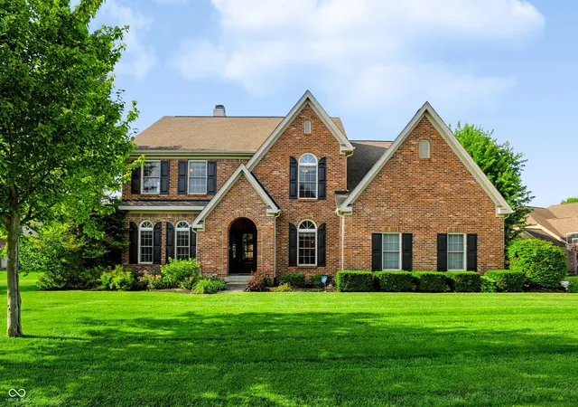 Homes for sale in Zionsville, IN | 8765 Lily Ct, Zionsville, IN 46077 | MLS# 22111220