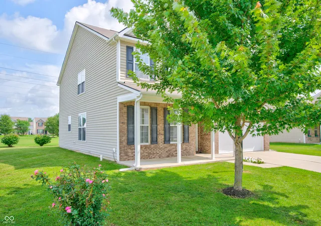 5th image of 2148 Creekstone Dr, Columbus, IN 47201 | MLS# 22111223