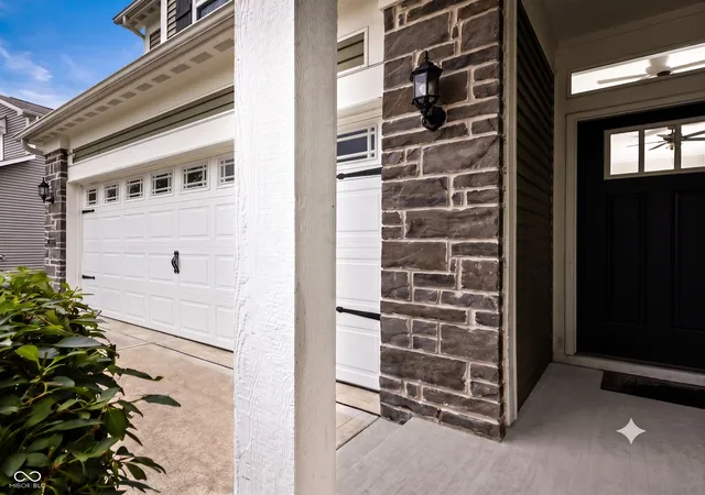 3rd image of 9185 Yvette Dr, Avon, IN 46123 | MLS# 22111228