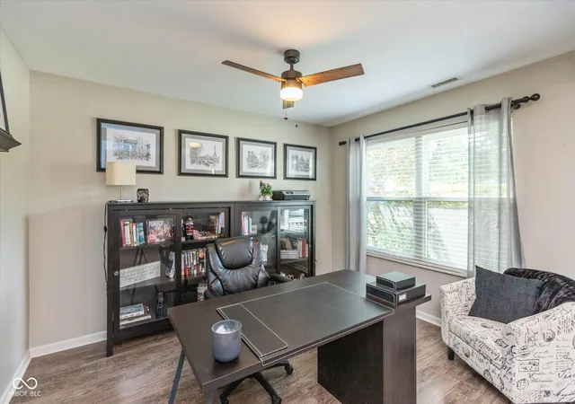 3rd image of 19441 Paxson Pl, Noblesville, IN 46060 | MLS# 22111245