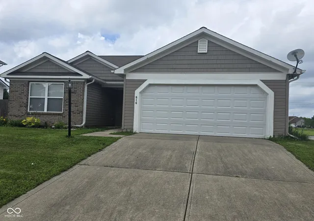 Photo 1 of Sale Pending at 616 Rocky Meadow Dr, Greenwood, IN 46143 | MLS# 22111269 | Listing updated on 2026-08-31